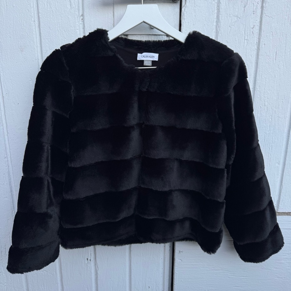 Calvin Klein Black Faux-Fur 3/4-Sleeve Shrug